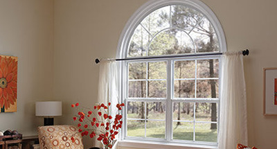 Home interior with 4700 Series windows featuring single hung window style.