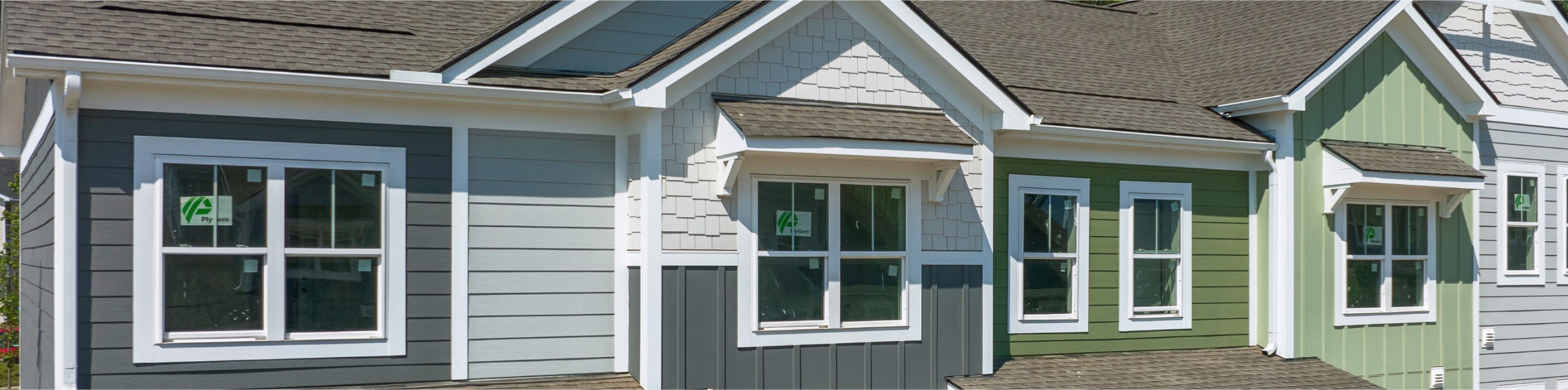 Full width image bar