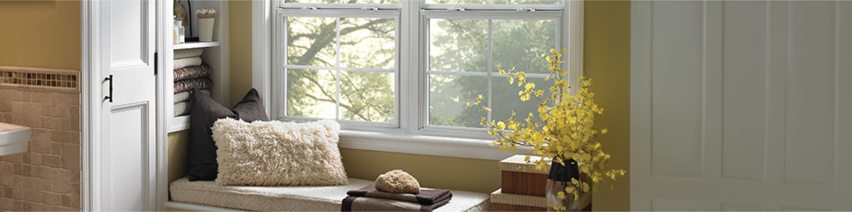 Full width image bar