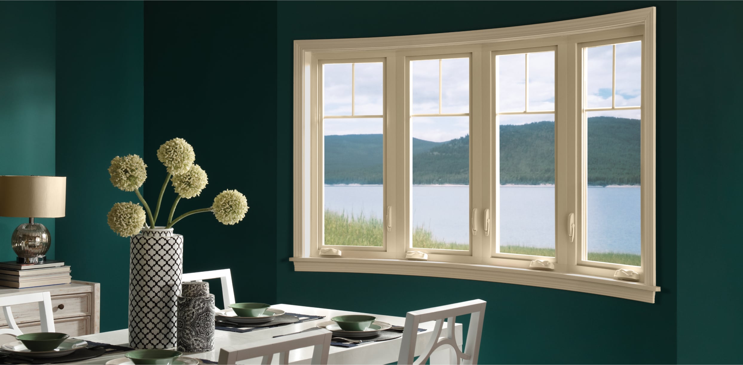 PGW_Interior_Kitchen_WestProSeries_BayBowWindow_IdeasInspiration_Module_1_1243x610_p218 Interior Four-Lite Bow Window with Casements in White