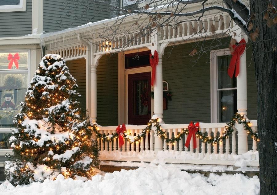 8 Simple Tips for Saving Energy During the Holidays